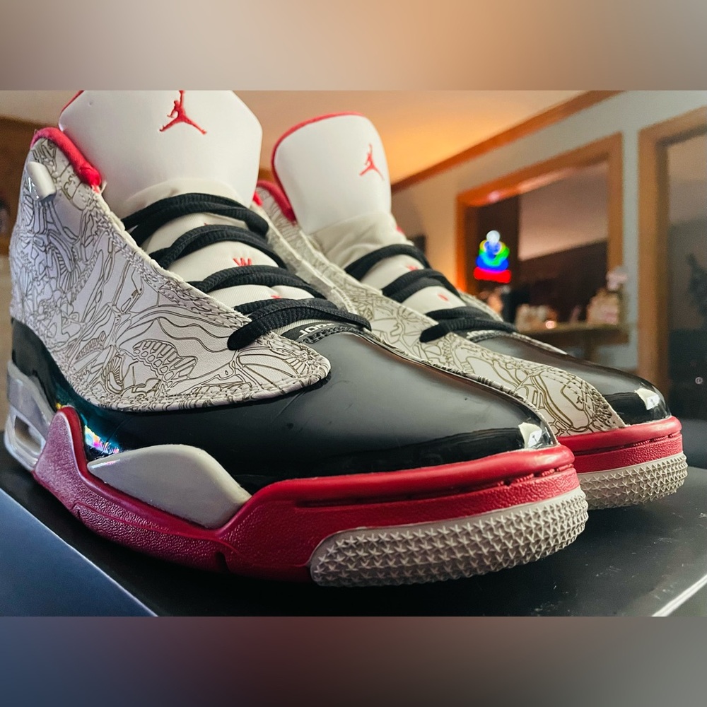 NIKE Air Jordan Dub Zero “Varsity Red”
9.5M-11W
$79 - Picture 4 of 16